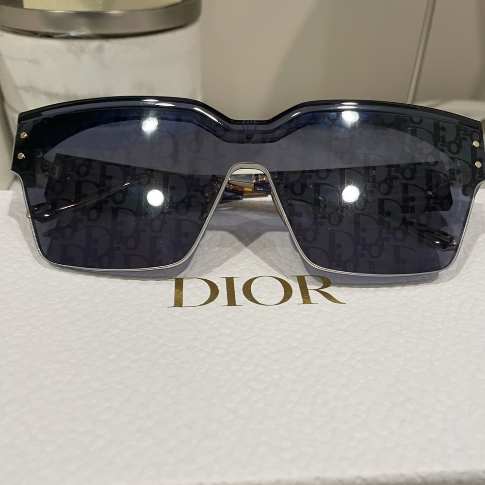 Never worn Dior Sunglasses